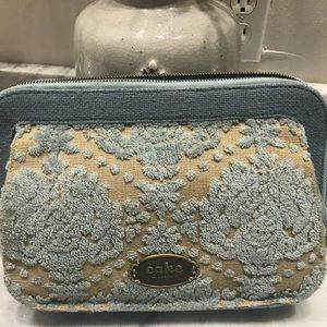 Petunia Pickle Bottom Clutch